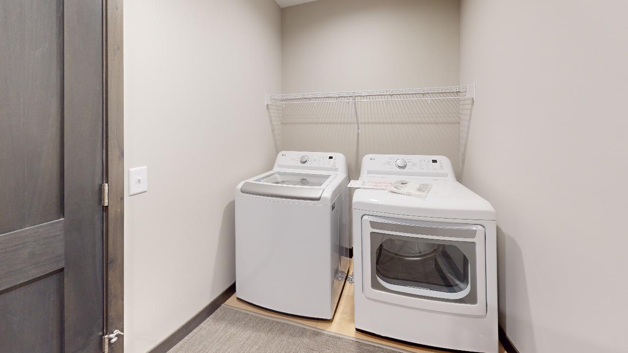 937-17th-Ave-SE-Laundry.jpg