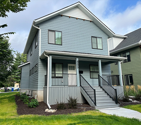 885 21st Ave SE Slider.jpg