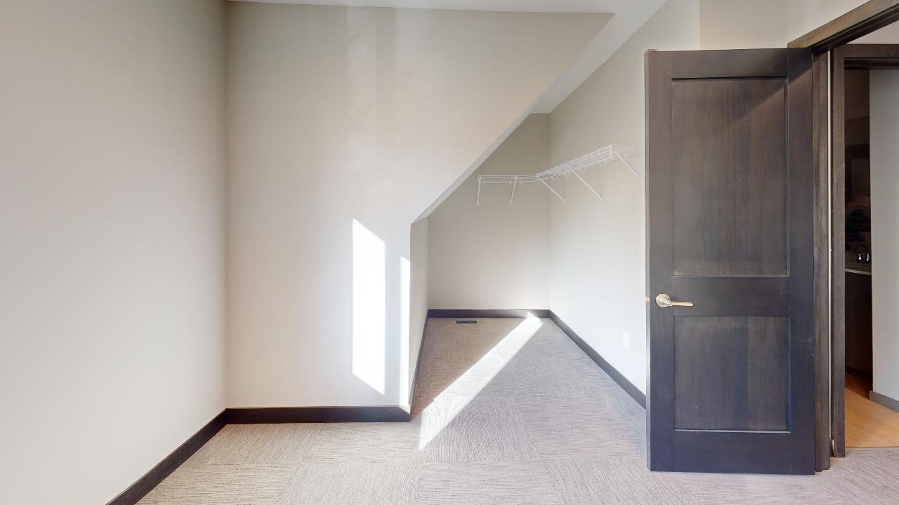 937-17th-Ave-SE-Bedroom.jpg