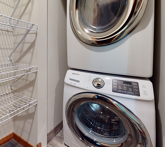 1200-1202-Como-Ave-SE-MODEL-Laundry.jpg
