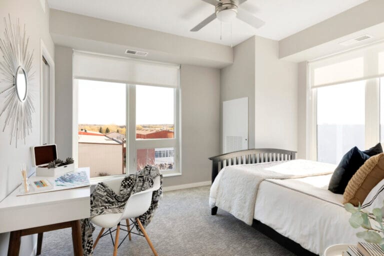 Studio–1 1 bath apartment at 821 6th Avenue SE, photo 9